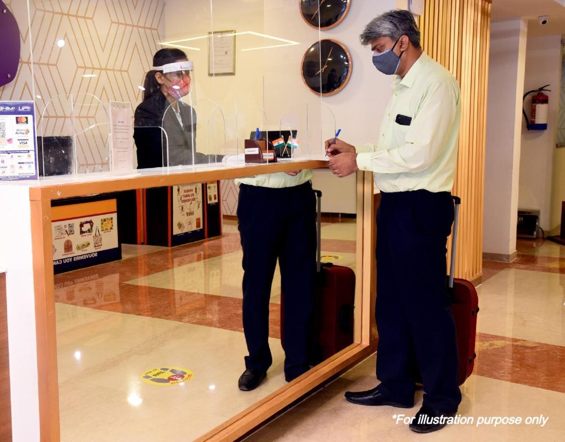 Oyo Hotel Blu Pebbles Near Delhi Airport New Delhi Eksteriør bilde