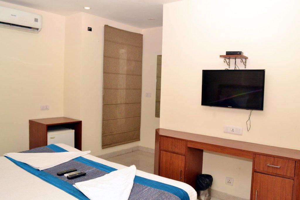 Oyo Hotel Blu Pebbles Near Delhi Airport New Delhi Eksteriør bilde